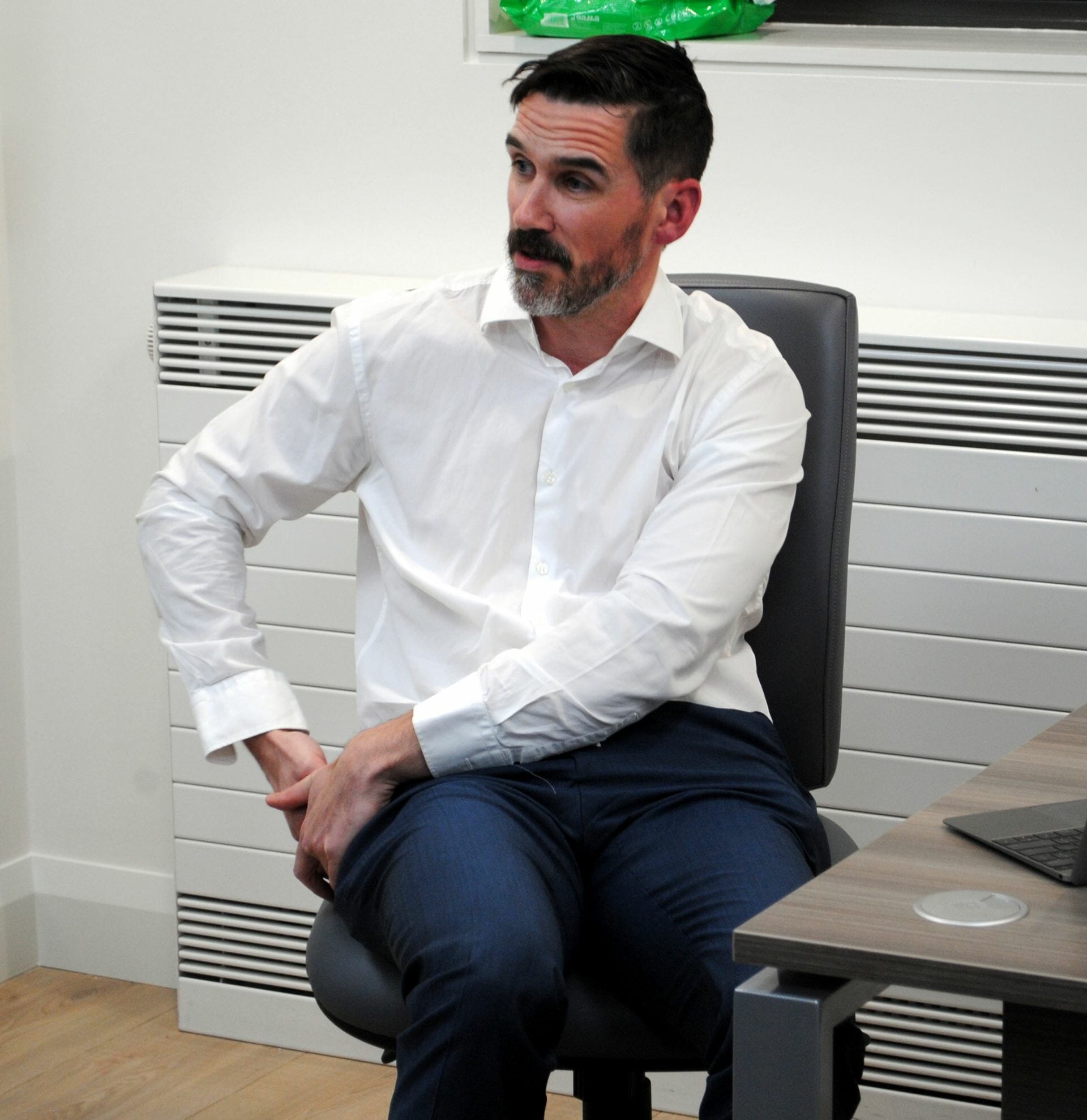 Mr Gavin McHugh Hip Surgeon